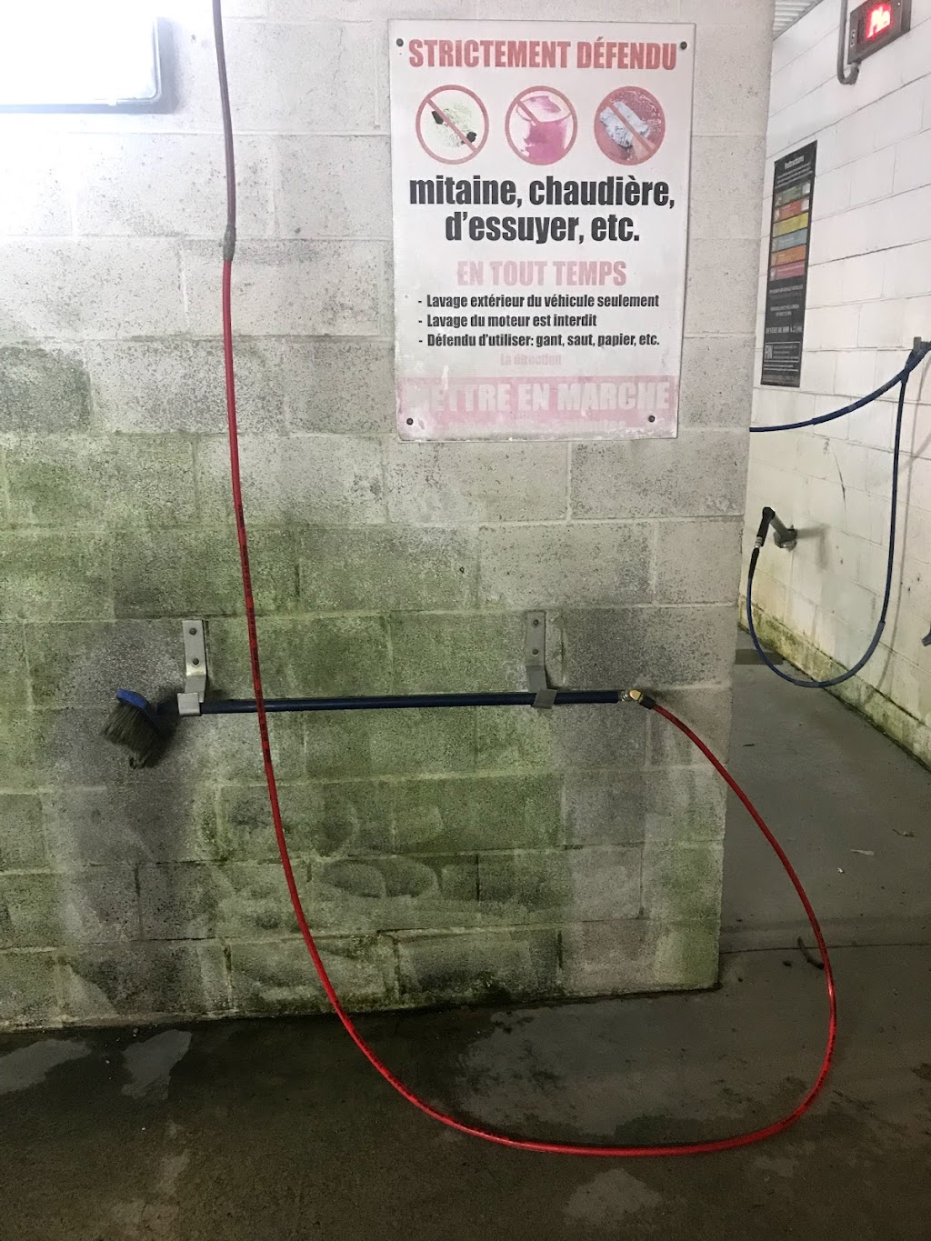 Lave-Auto Rive Sud | 1267 Bd Taschereau, Longueuil, QC J4K 2X7, Canada | Phone: (450) 651-4128