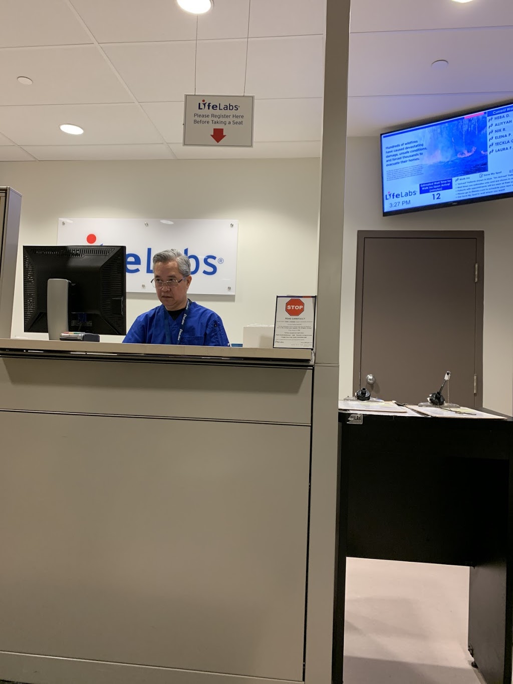 LifeLabs | 250 Harding Blvd W B03, Richmond Hill, ON L4C 9M7, Canada | Phone: (877) 849-3637