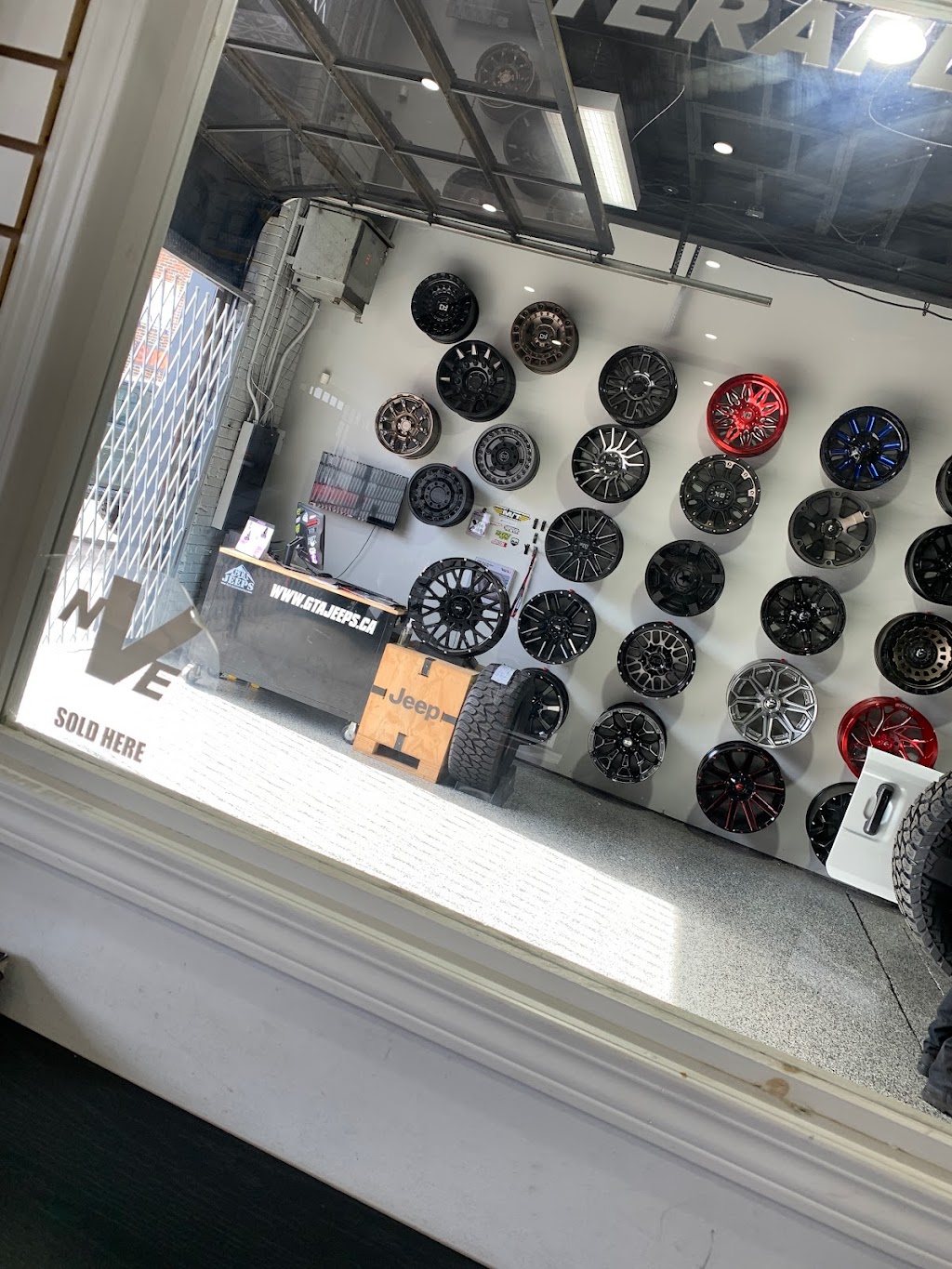 GTA JEEPS & TRUCKS | 8 Research Rd, Brampton, ON L6W 1P4, Canada | Phone: (416) 624-1357