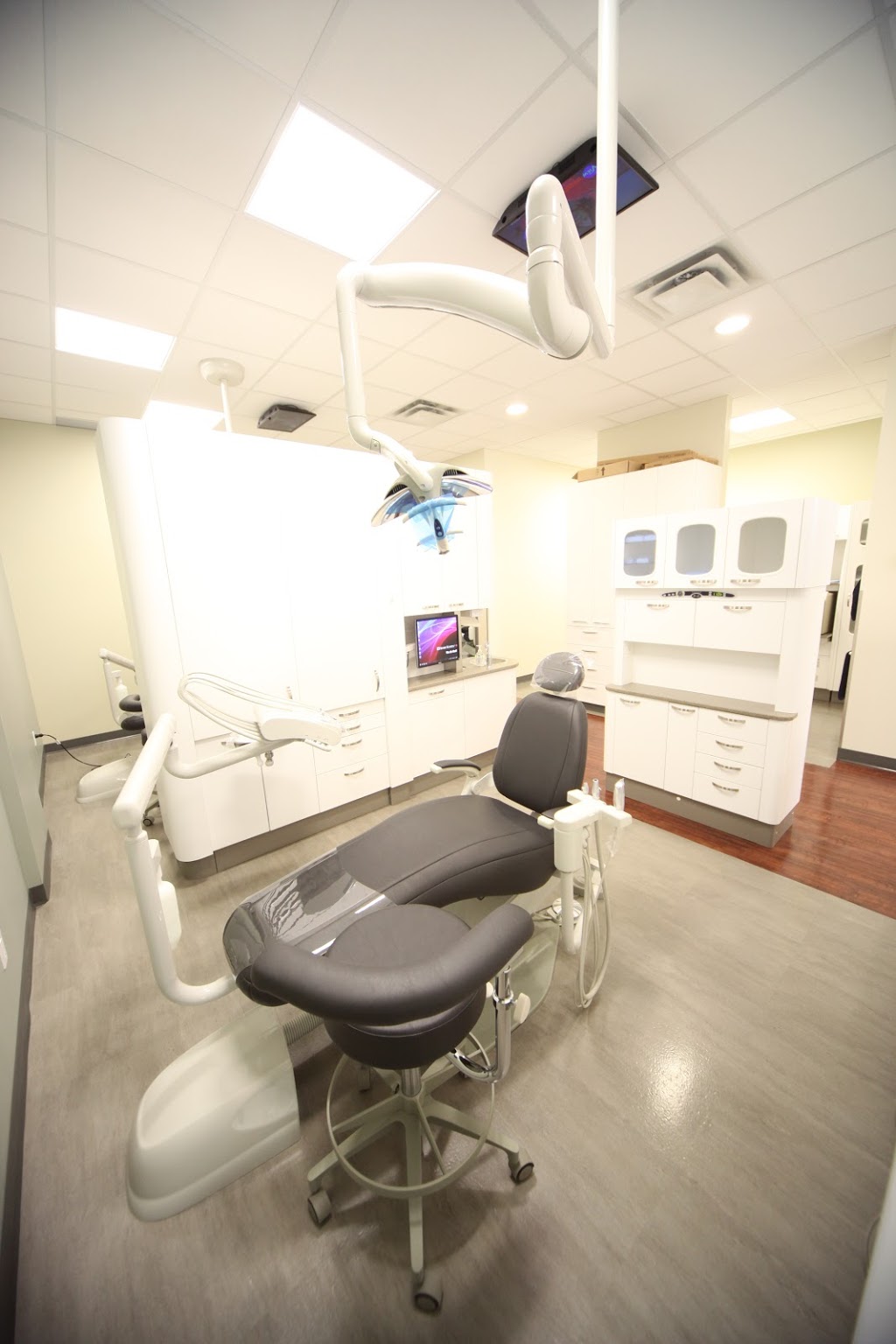 Ellerslie 66 Dental Clinic | 6713 Ellerslie Rd SW, Edmonton, AB T6X 2A1, Canada | Phone: (780) 705-9866