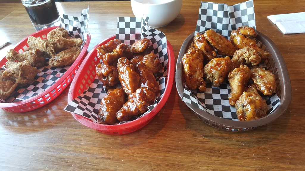 Careys Bar & Grill | 1569 Oxford St E, London, ON N5V 1W5, Canada | Phone: (519) 951-6886