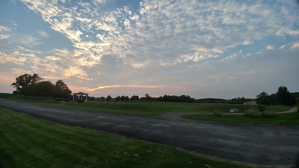 Fescues Edge Golf Club | 18 Hagan Rd, Scotland, ON N0E 1R0, Canada | Phone: (519) 484-2200