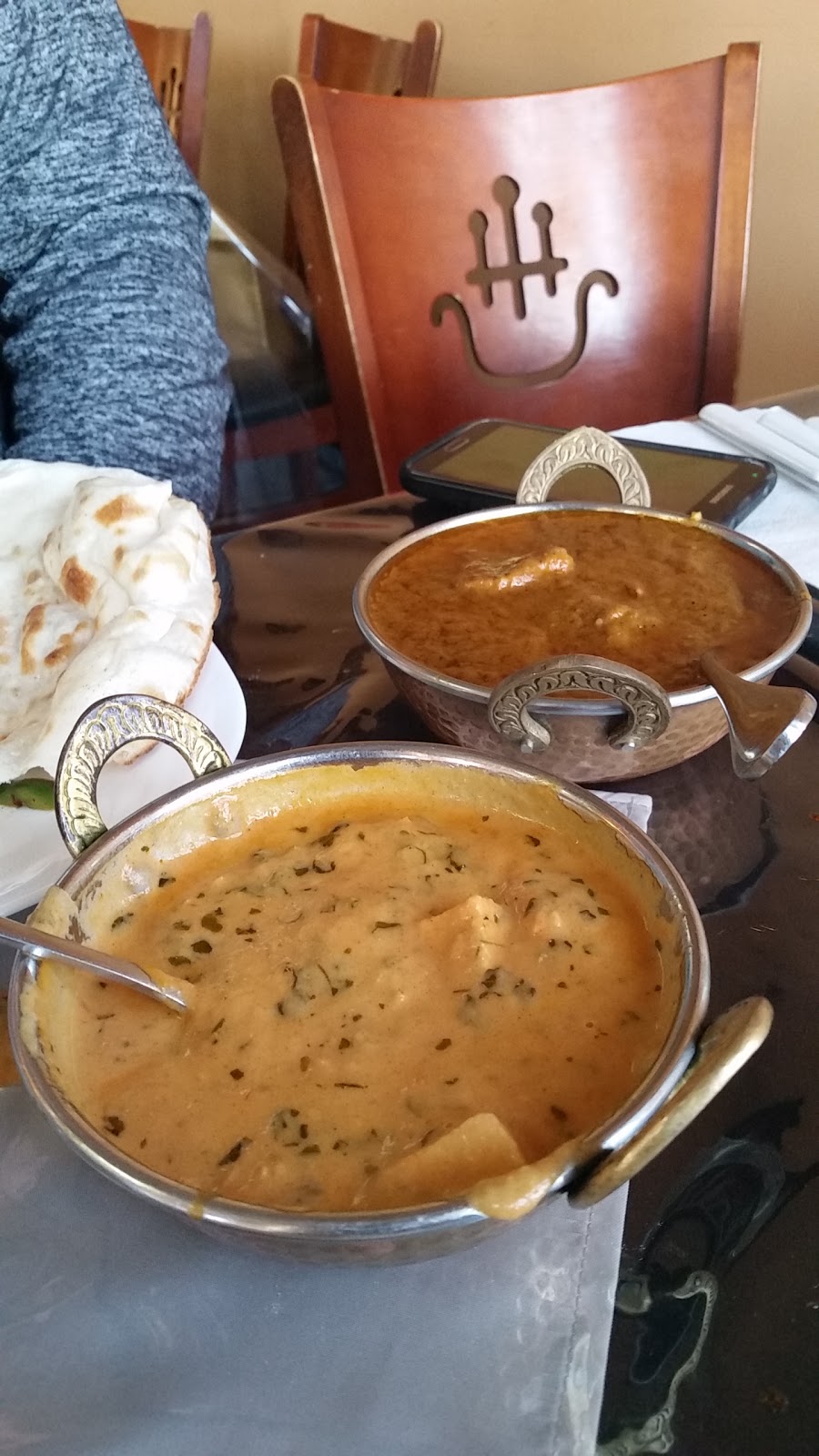 Roti Boti (Laval) | 1631 Boulevard Curé-Labelle, Laval, QC H7V 2W5, Canada | Phone: (450) 687-9998