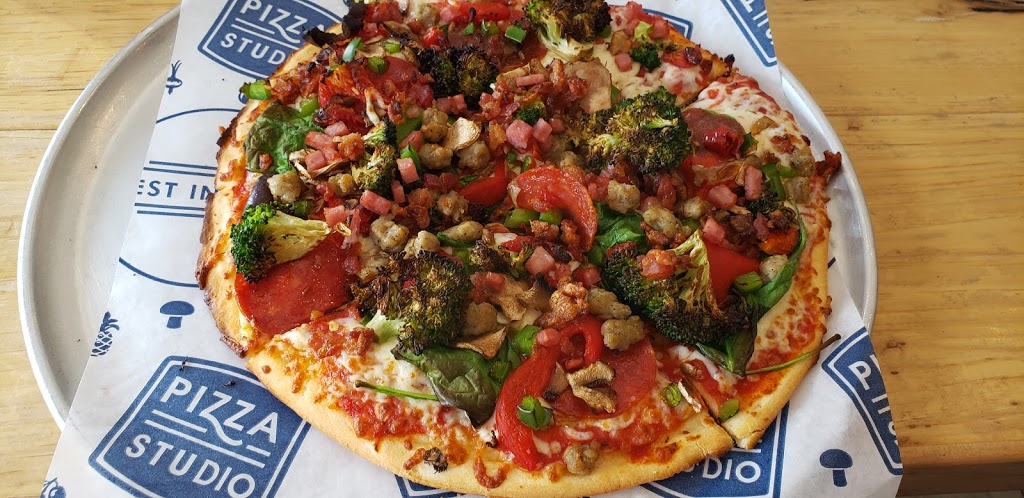 Pizza Studio Canada | 224 Ritson Rd N, Oshawa, ON L1G 1Z7, Canada | Phone: (905) 720-2240