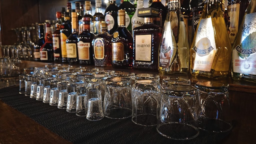 Castle Johns Pub and Restaurant Port Perry | 1894 Scugog St #11, Port Perry, ON L9L 1H7, Canada | Phone: (905) 982-0700