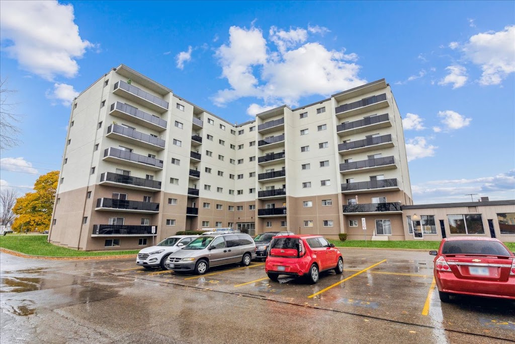 Princess Anne Apartments | 1221 Simcoe St N, Oshawa, ON L1G 4X2, Canada | Phone: (289) 869-0693