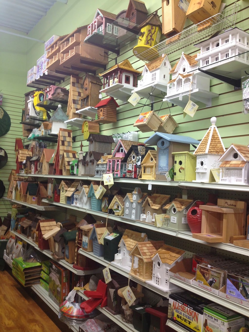 Urban Nature Store | 609 Kingston Rd, Pickering, ON L1V 3N7, Canada | Phone: (905) 231-0459