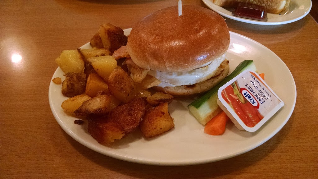 Sunset Grill | 23546 Woodbine Ave, Keswick, ON L4P 3E9, Canada | Phone: (905) 476-7726
