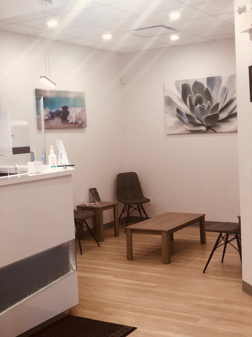 Clinique Dentaire Soleil - Brossard | 7801 Bd Taschereau #2, Brossard, QC J4Y 1A3, Canada | Phone: (450) 926-2622