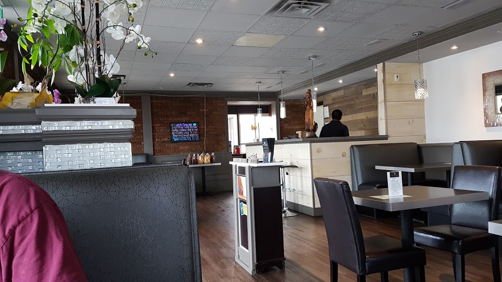 Thai Hut Restaurant | 641 Erie St, Stratford, ON N5A 2N9, Canada | Phone: (519) 273-6488