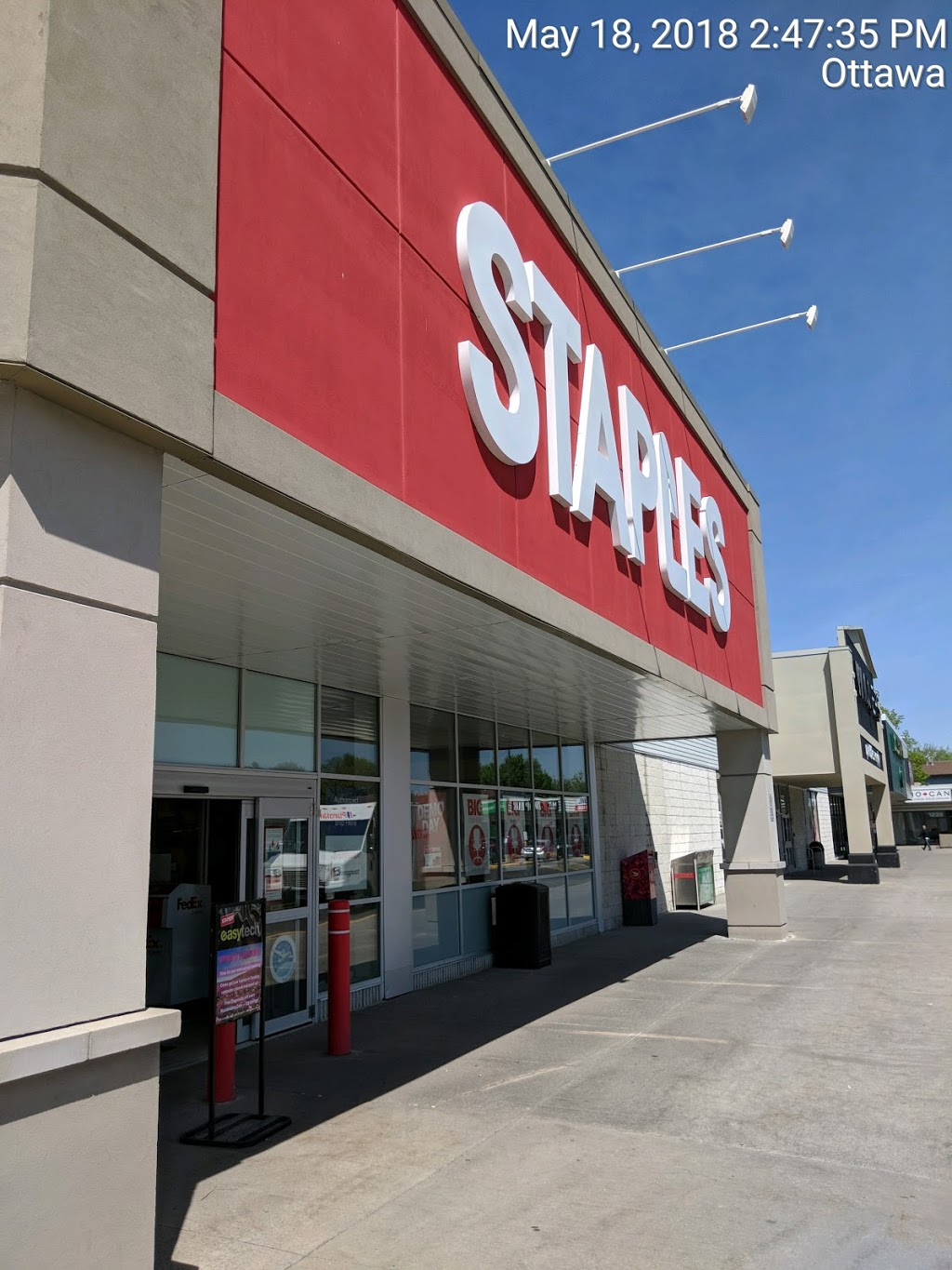 Staples | 1233 Donald St Unit 20, Ottawa, ON K1J 8W3, Canada | Phone: (613) 745-4773