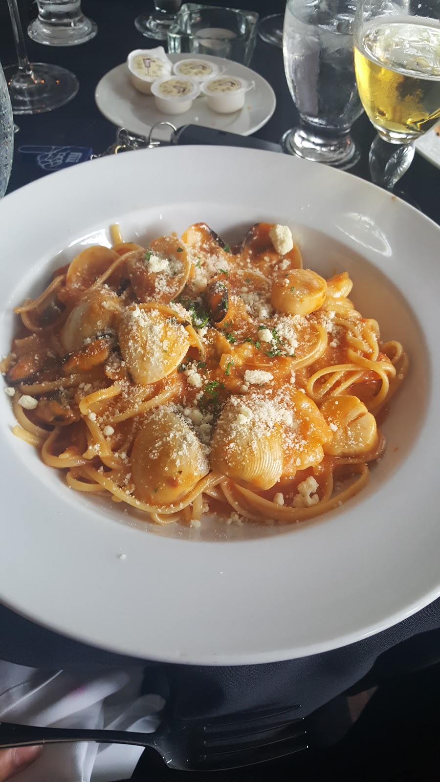 La Strada Restaurant | 697 Bank St, Ottawa, ON K1S 3T8, Canada | Phone: (613) 567-2066