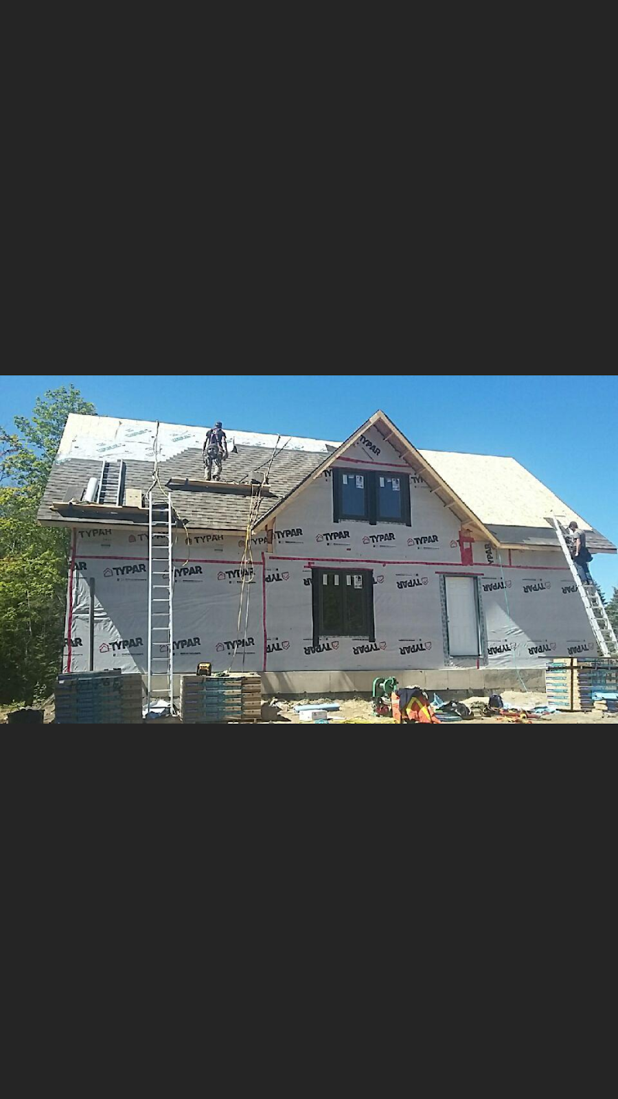 D.M MANAGEMENT | 3 The Queensway, Barrie, ON L4M 7H6, Canada | Phone: (705) 722-1855