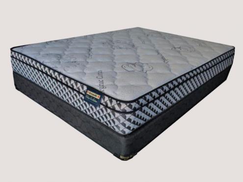 Urban City Furniture | 8 Country Ridge Ct, Brampton, ON L6P 3S2, Canada | Phone: (416) 258-9885