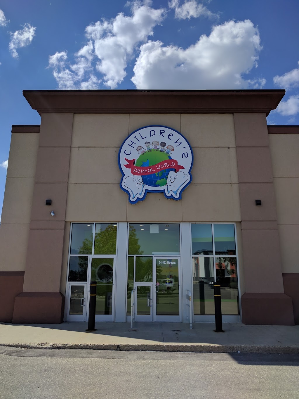 Childrens Dental World | 6-1592 Regent Ave W, Winnipeg, MB R2C 3B4, Canada | Phone: (204) 888-5437