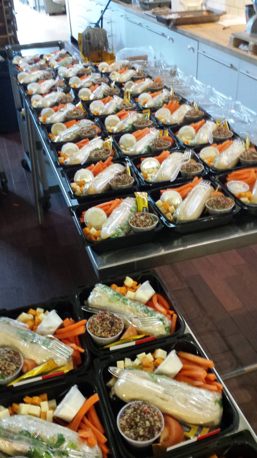 Mon Chef Personnel | 423 Chem. de la Grande-Côte, Rosemère, QC J7A 1L2, Canada | Phone: (450) 951-7575