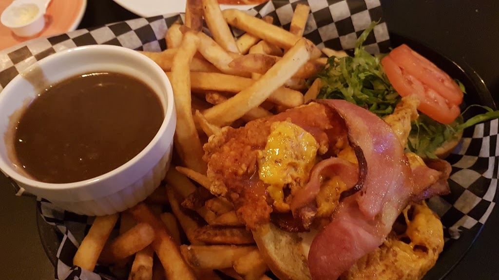The Leeky Canoe | 94 N Sykes St, Meaford, ON N4L 1N8, Canada | Phone: (519) 538-1377