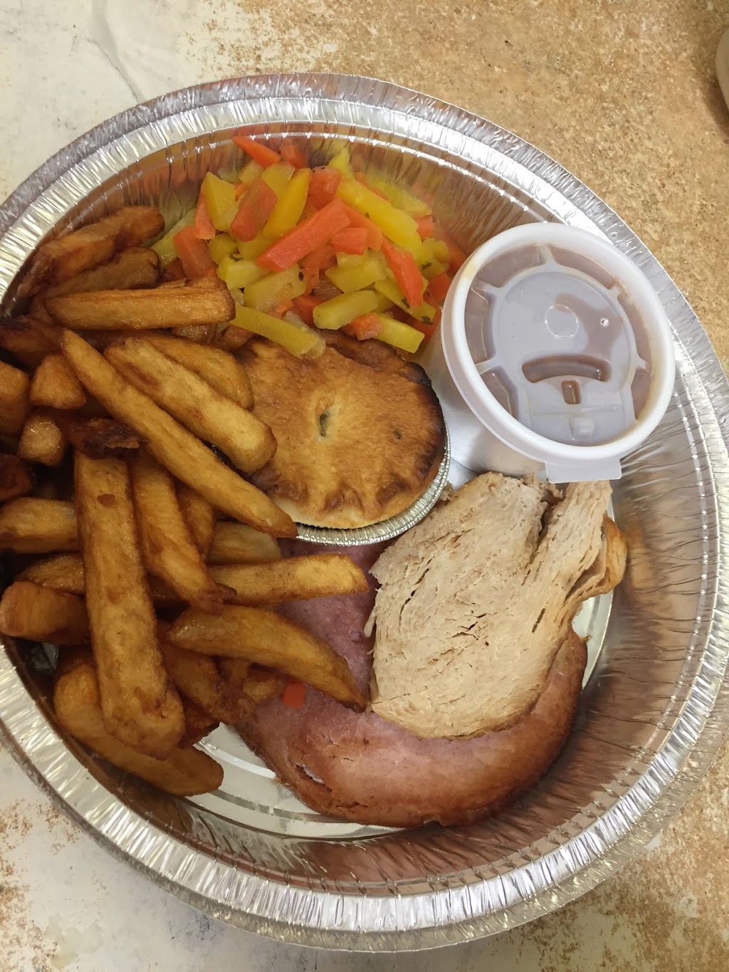 Restaurant Coin du Passant | 1142 Rue Bellevue, Saint-Lambert-de-Lauzon, QC G0S 2W0, Canada | Phone: (418) 889-9654