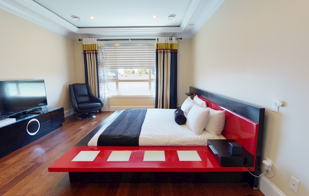 Premiere Suites | 8151 Elsmore Rd, Richmond, BC V7C 1Z9, Canada | Phone: (888) 575-7808