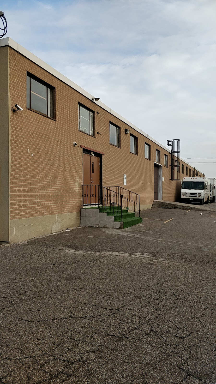 Al-Hikmah Centre Inc | 36 Colville Rd, North York, ON M6M 2Y4, Canada | Phone: (416) 242-9555