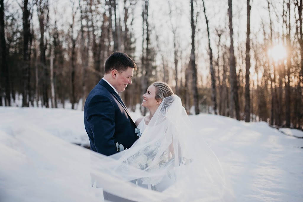Caitlin Dunlop Photography | 4679 Haliburton County Rd 21, Haliburton, ON K0M 1S0, Canada | Phone: (705) 935-1995