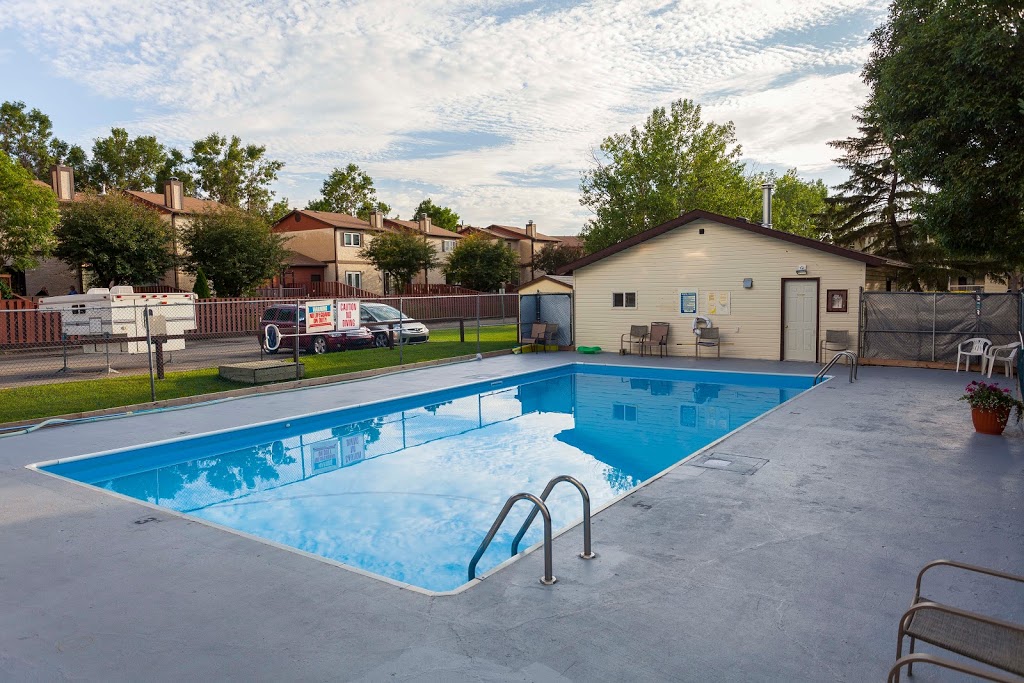 Southwood Green Apartments | 4902 Queen St, Regina, SK S4S 6X4, Canada | Phone: (306) 586-1872