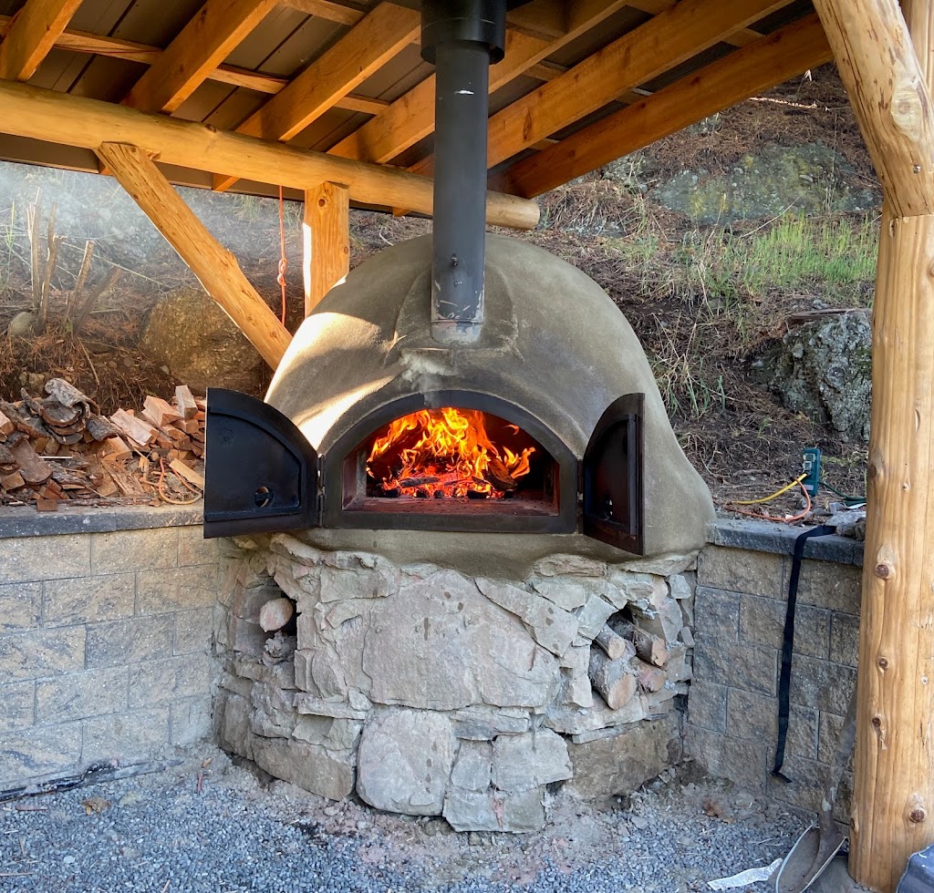 Happy Monk Baking Company | 9919 Southlands Dr, Pender Island, BC V0N 2M3, Canada | Phone: (604) 831-1455