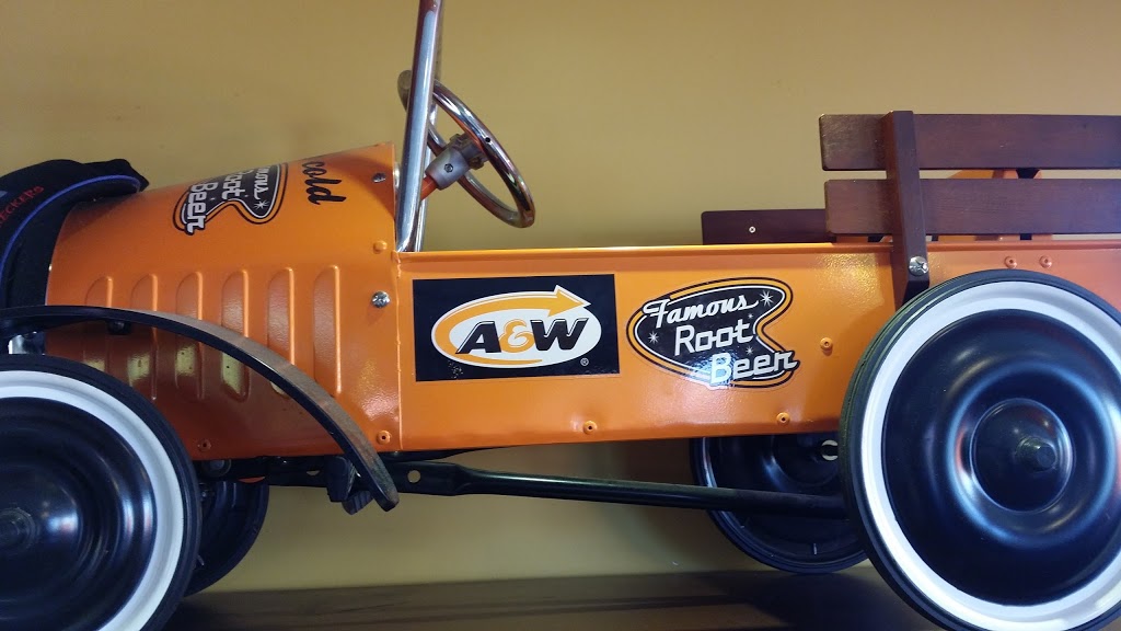A&W Canada | 20 1 Ave SW, Weyburn, SK S4H 2H8, Canada | Phone: (306) 842-4555