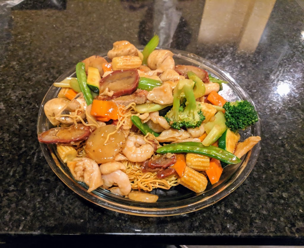 Mighty Mango Restaurant Ltd | 15425 Bannister Rd SE #18, Calgary, AB T2X 3E9, Canada | Phone: (403) 254-2888