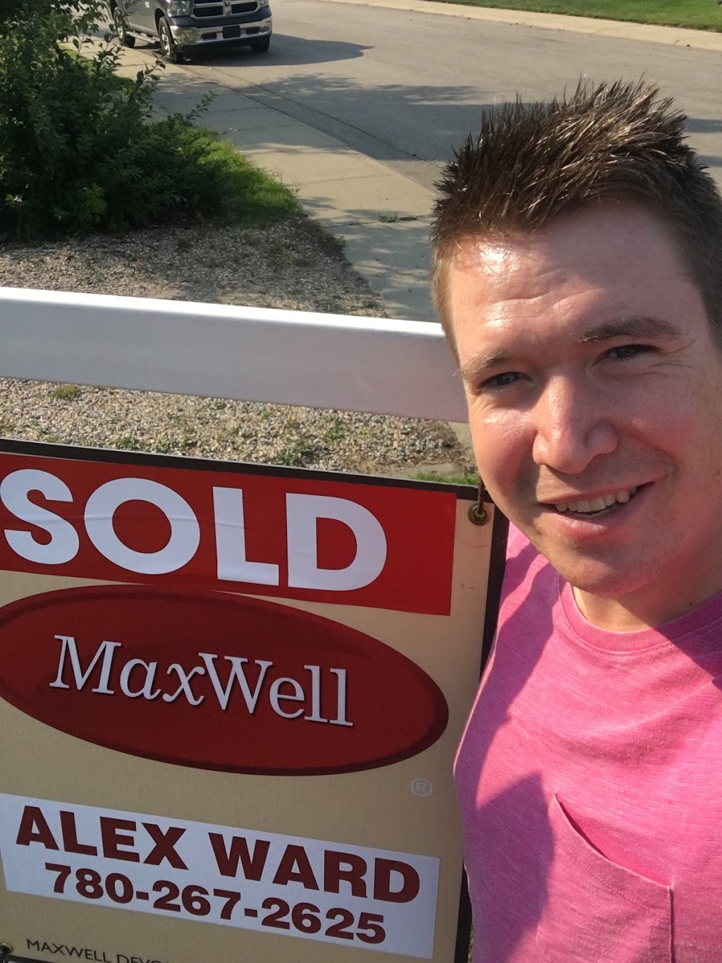Award Realty | 11058 51 Ave NW, Edmonton, AB T6H 0L4, Canada | Phone: (780) 267-2625