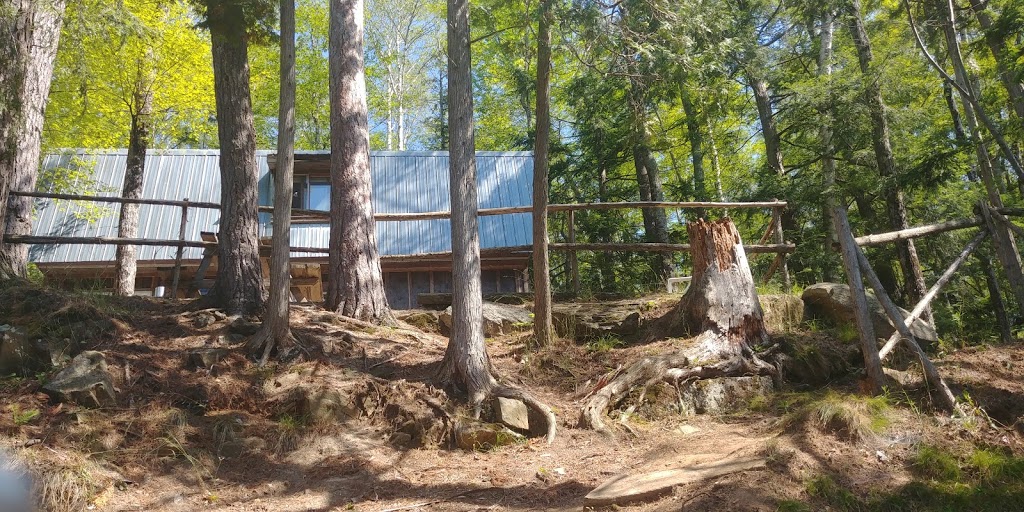 Woodland park | 1026 Hummingbird Ln, Arden, ON K0H 1B0, Canada | Phone: (613) 335-3240