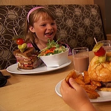 Fixins Homestyle Eatery | 106 Circle Drive W, Saskatoon, SK S7L 4L6, Canada | Phone: (306) 978-6506