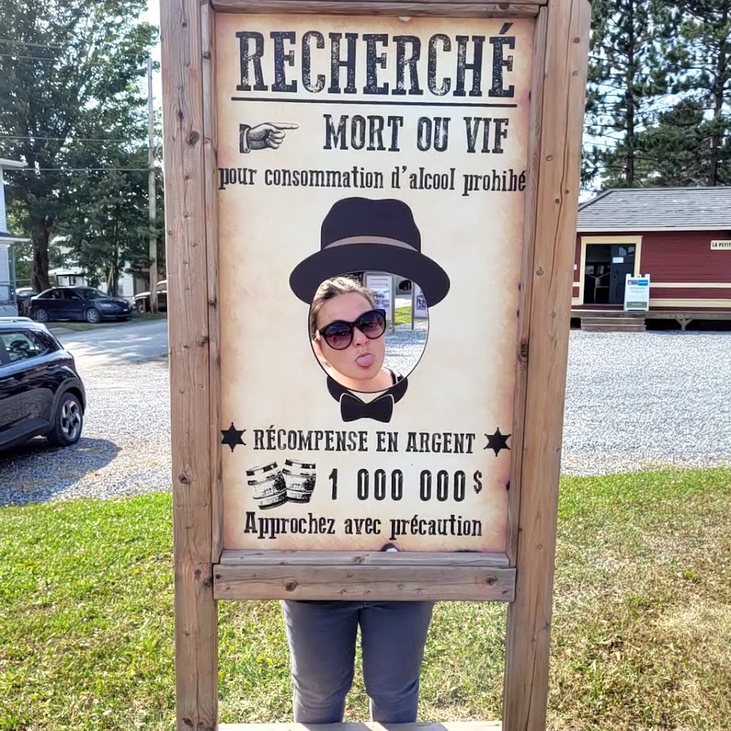 La Vieille Gare de Rivière-Bleue | 85 Rue Saint-Joseph N, Rivière-Bleue, QC G0L 2B0, Canada | Phone: (418) 893-2219