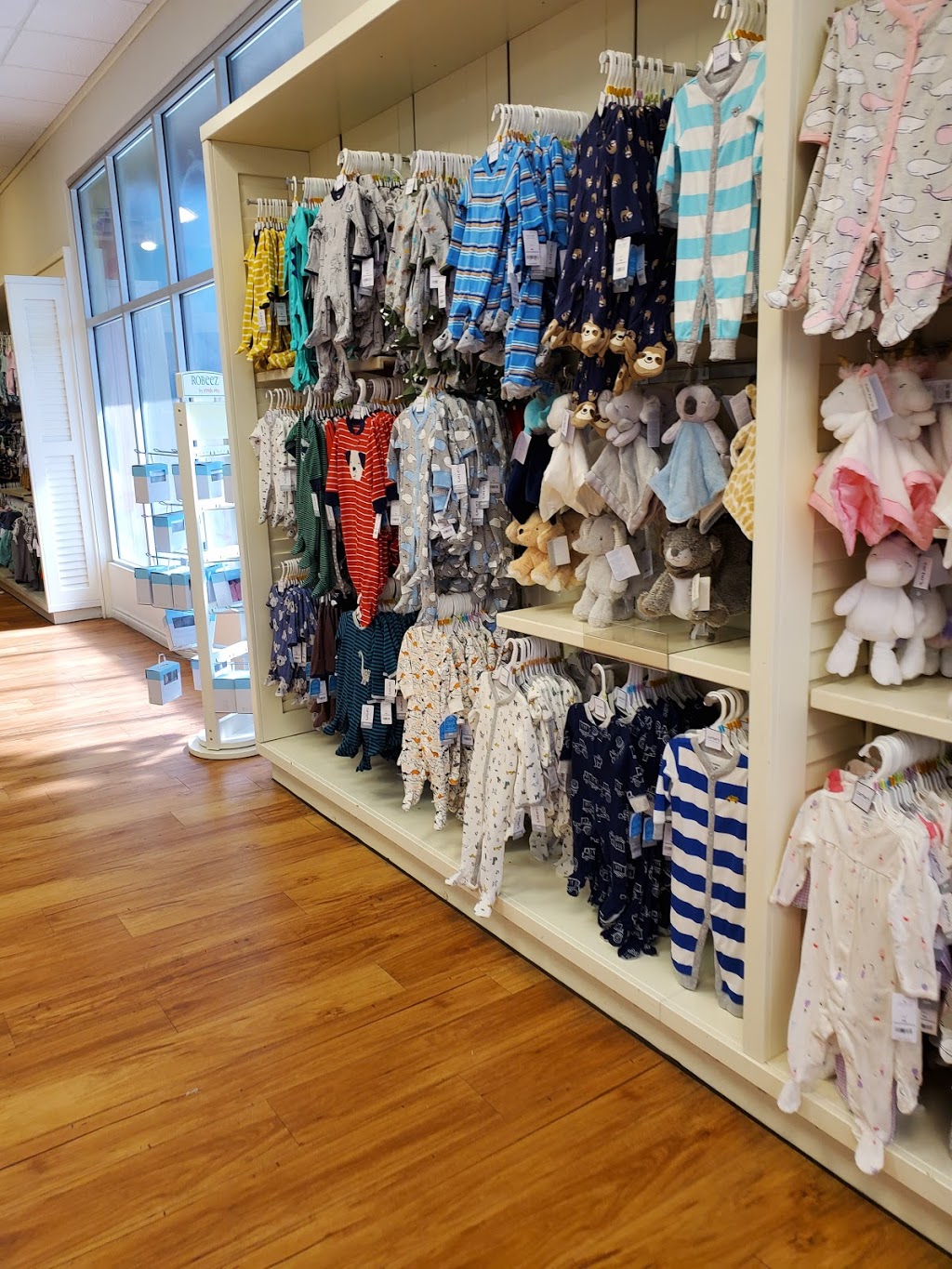 OshKosh Bgosh | 805 Boyd St, New Westminster, BC V3M 5X2, Canada | Phone: (604) 517-1039