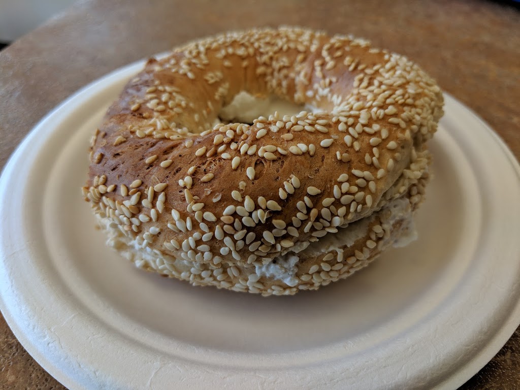 Brossard Bagel Inc | 286 Rue Gladstone, Greenfield Park, QC J4K 2Y6, Canada | Phone: (450) 465-7778