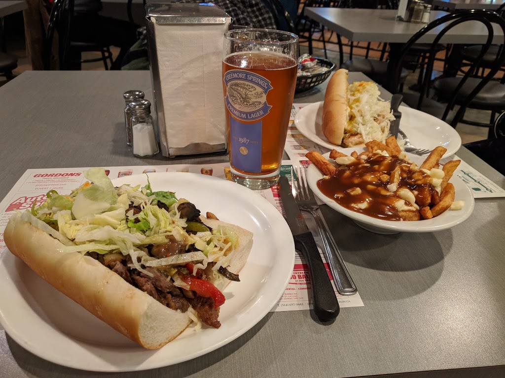 Restaurant Momesso | 5562 Chemin Upper Lachine, Montréal, QC H4A 2A7, Canada | Phone: (514) 484-0005