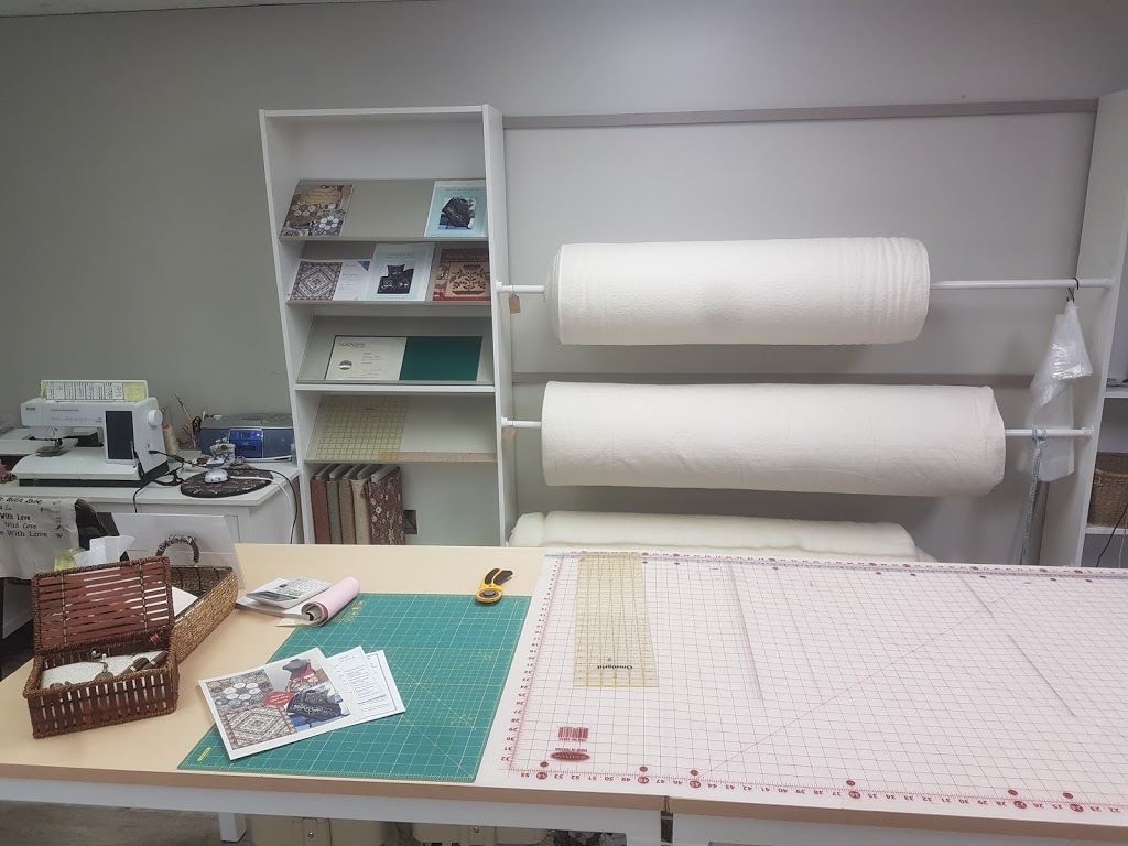 Paisleys Quilt Shop | 112 John Cavanaugh Dr, Carp, ON K0A 1L0, Canada | Phone: (613) 203-9011