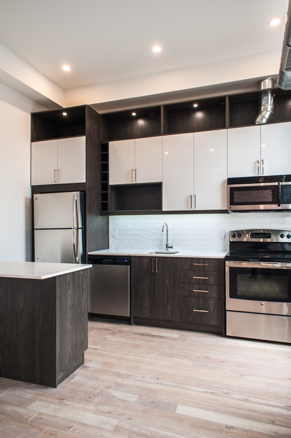 Unik Parquet | 33 Rue Principale S, La Patrie, QC J0B 1Y0, Canada | Phone: (819) 888-2856
