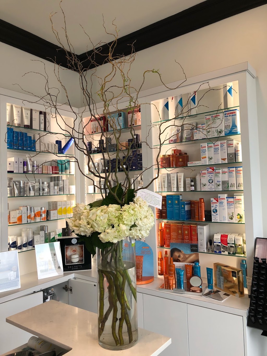 Institut De Beauté Stéphanie Gosselin Épilation, Soins Beauté Vi | 1453 Av Victoria, Saint-Lambert, QC J4R 1R5, Canada | Phone: (450) 465-2927