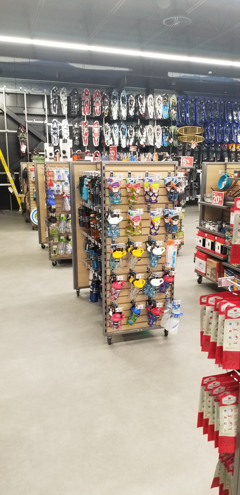 Magasin Latulippe | 2100 Rue des Grands Marchés, Trois-Rivières, QC G9B 0Y9, Canada | Phone: (819) 299-3024