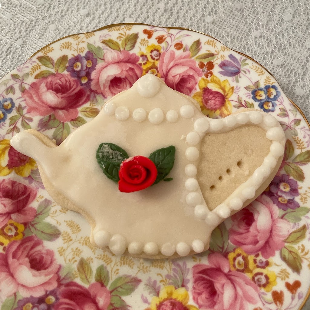 The Lovely Teahouse | 2449 ON-11, Oro Station, ON L0L 2E0, Canada | Phone: (705) 333-3277