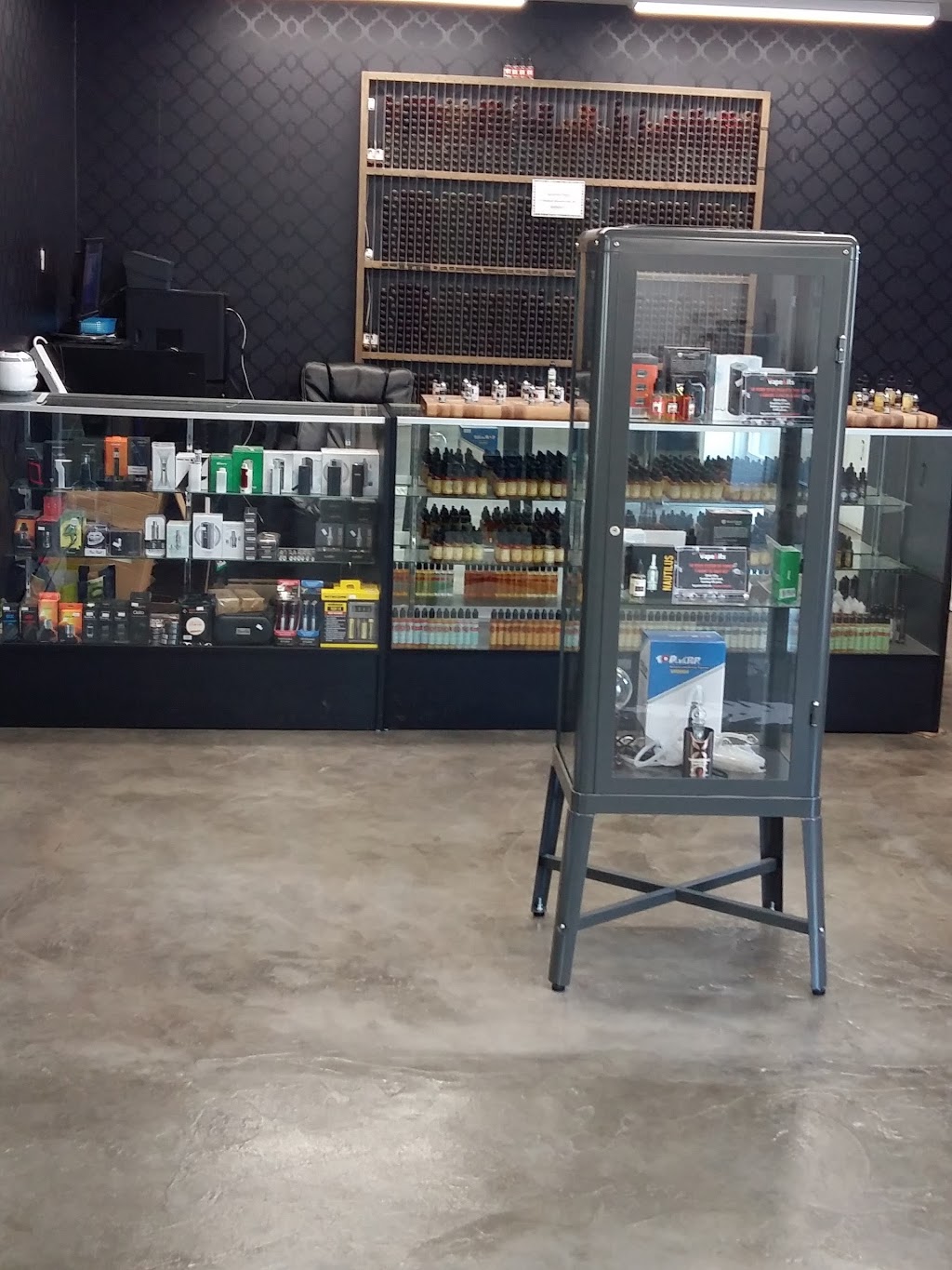 Vapeking Kanehsatake | 1299 Rang Ste Philomène, Oka, QC J0N 1E0, Canada | Phone: (514) 805-5327
