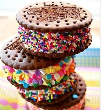 Ice Cream Truck Service - Toronto | 4 Kinsdale Blvd, Etobicoke, ON M8Y 1T7, Canada | Phone: (647) 390-0991