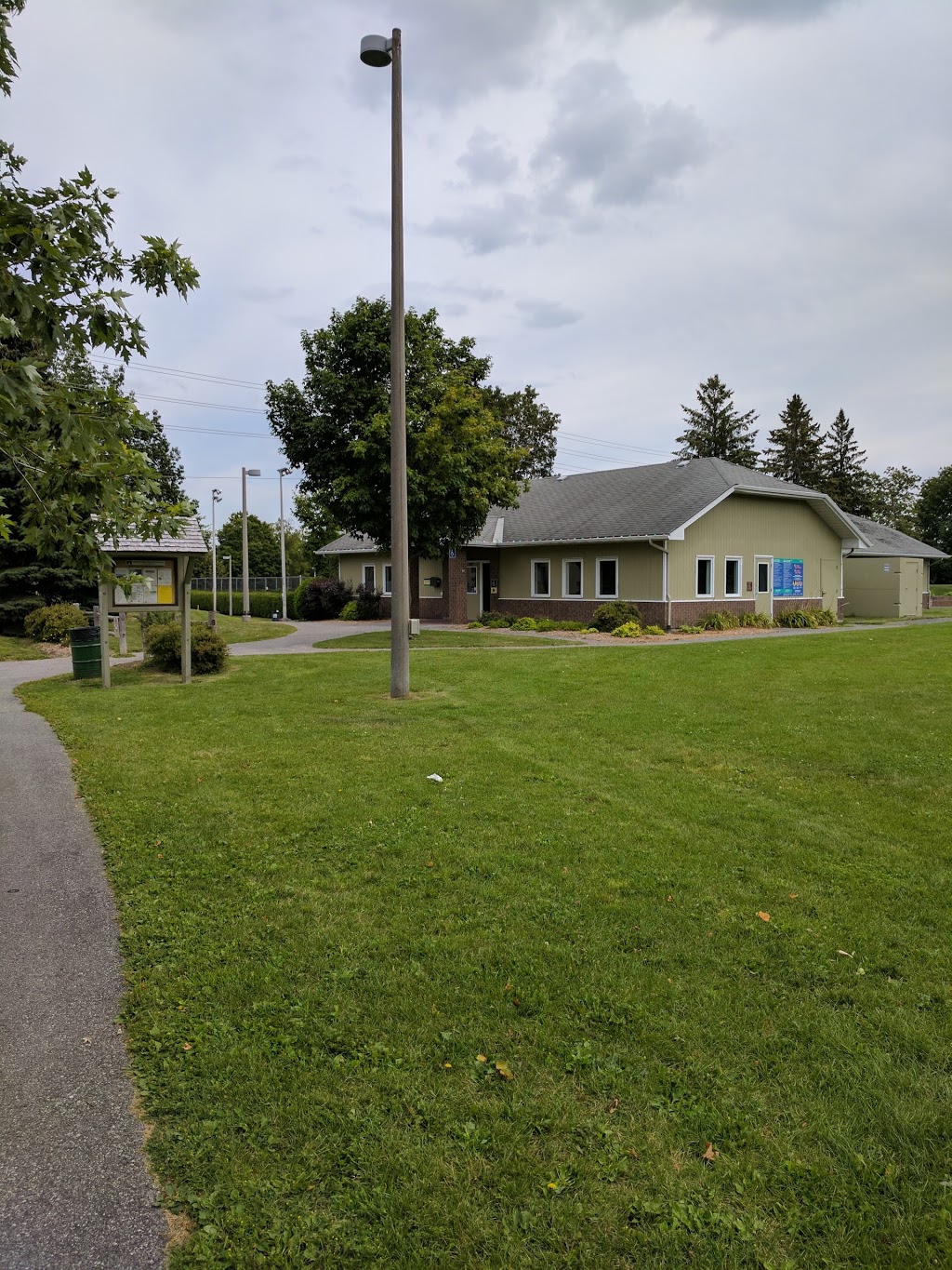 Tanglewood Park | 30 Woodfield Dr, Nepean, ON K2G 3Y5, Canada