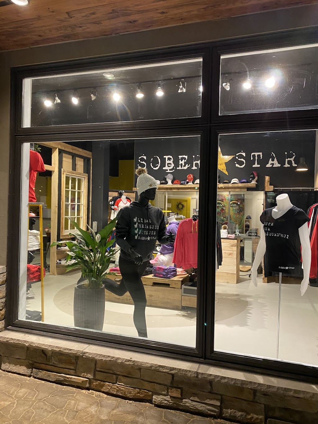 Soberstar | 2562 Chem. Jean-Adam, Saint-Sauveur, QC J0R 1R4, Canada | Phone: (844) 950-1313