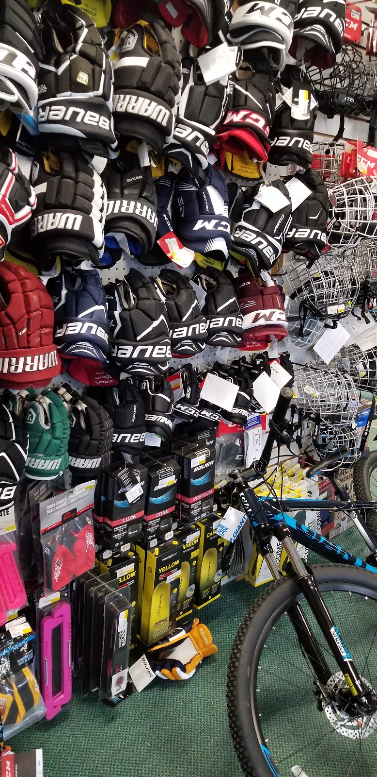 Oxford Source For Sports | 108 Concession St E, Tillsonburg, ON N4G 1P7, Canada | Phone: (519) 688-3224
