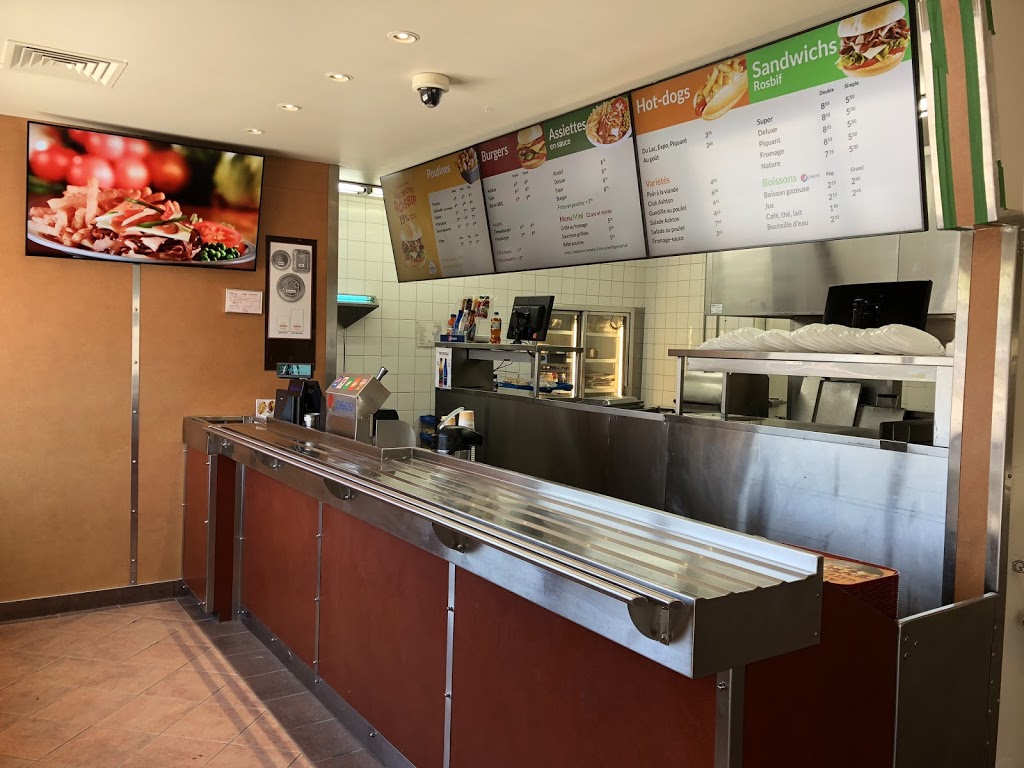 Chez Ashton | 2301 Boulevard Guillaume-Couture, Saint-Romuald, QC G6W 2S2, Canada | Phone: (418) 682-5617