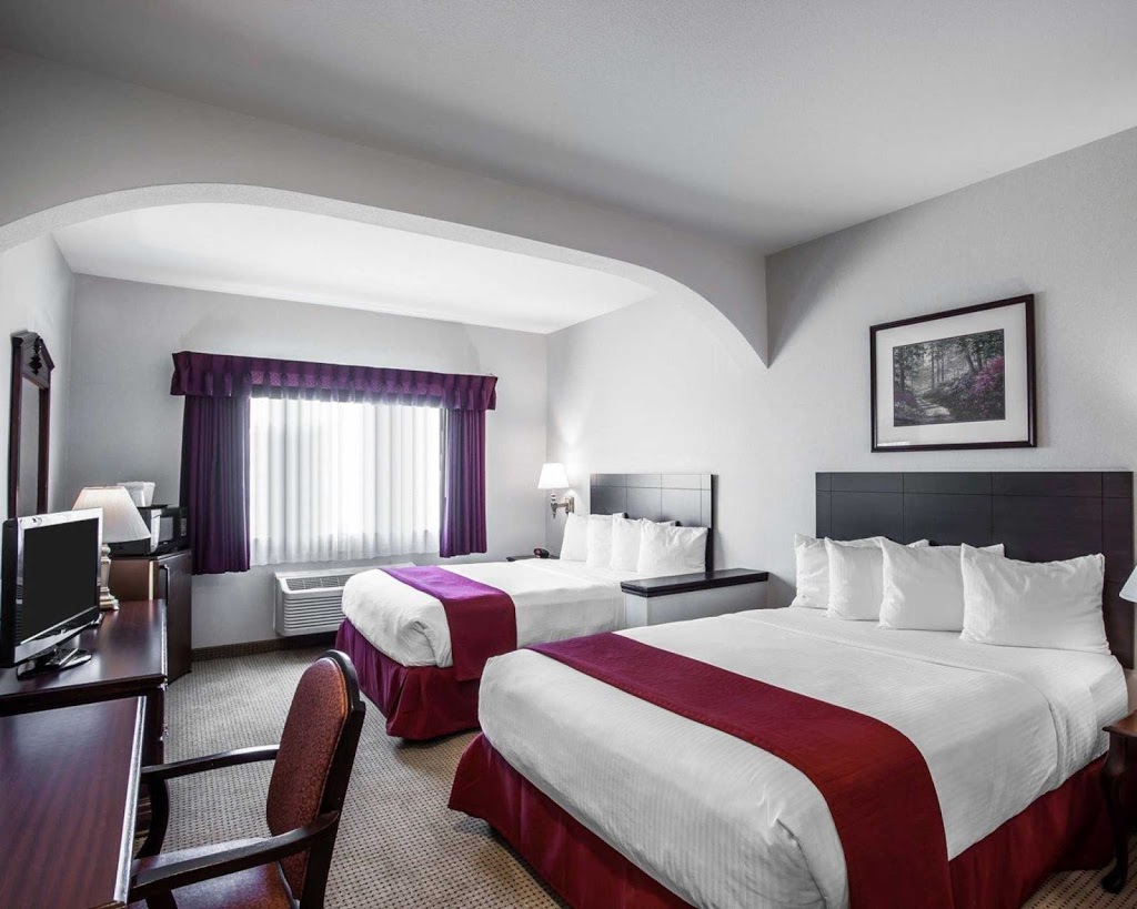 Quality Inn Grand Suites Bellingham | 100 E Kellogg Rd, Bellingham, WA 98226, USA | Phone: (360) 647-8000
