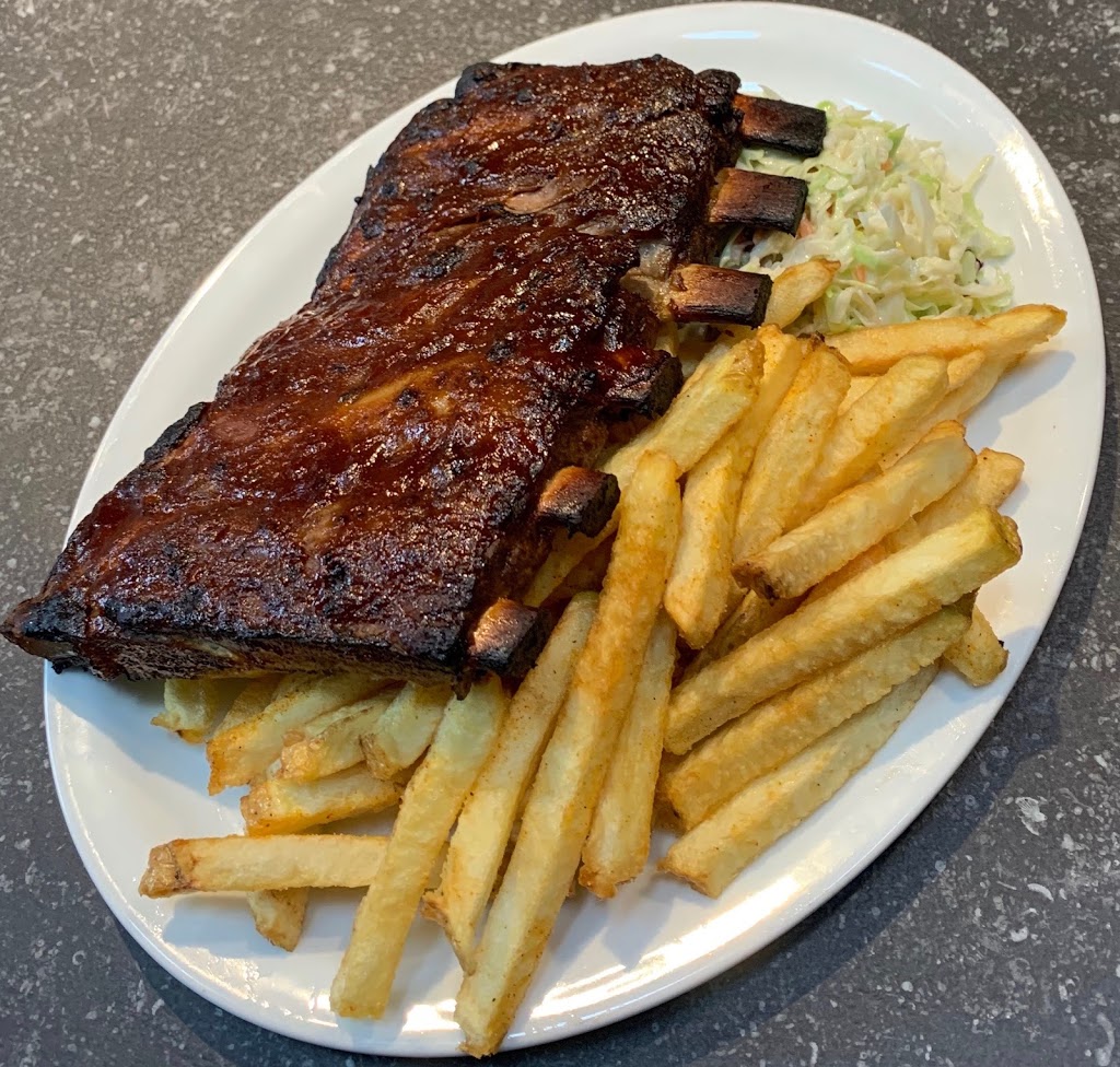 Brothers Tavern | 420 Main St, Sicamous, BC V0E 2V0, Canada | Phone: (250) 836-2337