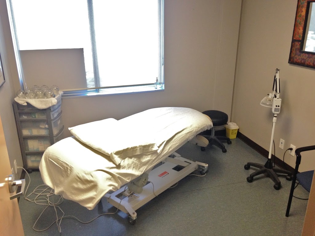 Lifemark Physiotherapy Springborough | 30 Springborough Blvd SW #221, Calgary, AB T3H 0N9, Canada | Phone: (403) 240-0124